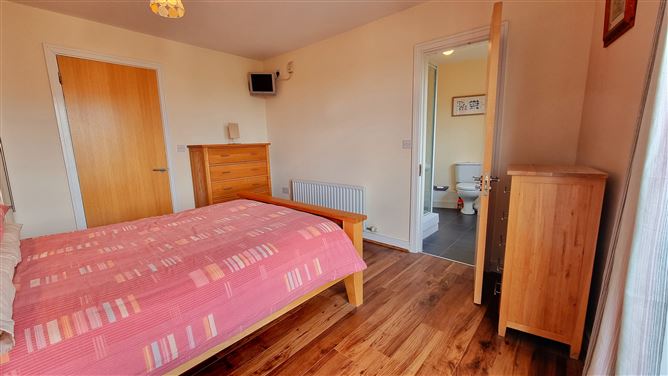 136 Kiltipper Gate, Tallaght, Dublin 24