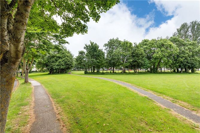 24 Park Drive Green, Castleknock, Dublin 15