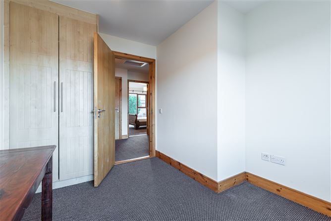 7 Castlegate Chase, Adamstown, Lucan, County Dublin