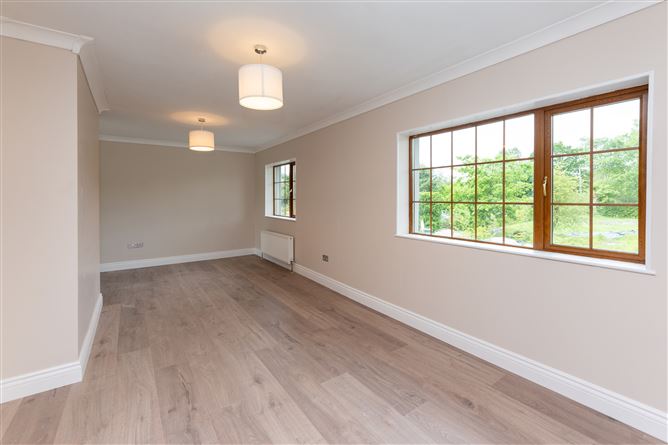 Roo West, Ardnacrusha, Clare