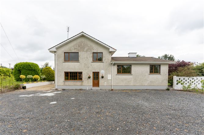 Roo West, Ardnacrusha, Clare