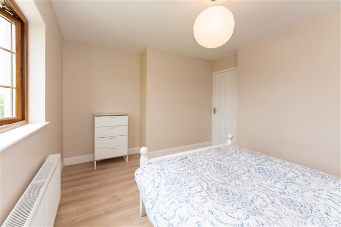 Roo West, Ardnacrusha, Clare