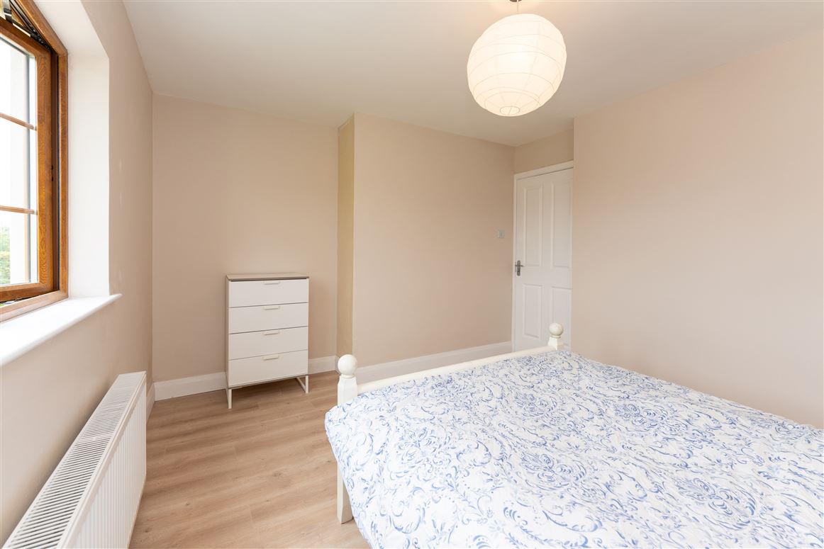 Roo West, Ardnacrusha, Clare