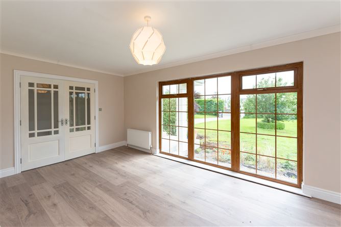 Roo West, Ardnacrusha, Clare