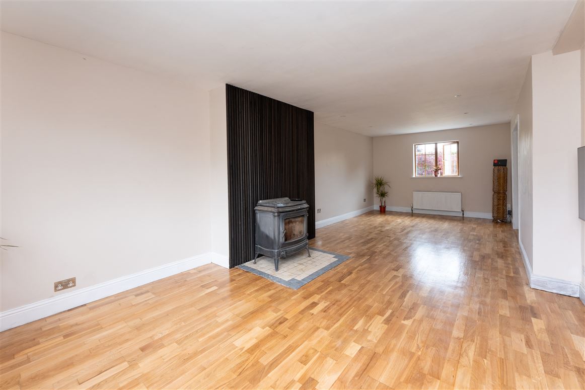 Roo West, Ardnacrusha, Clare