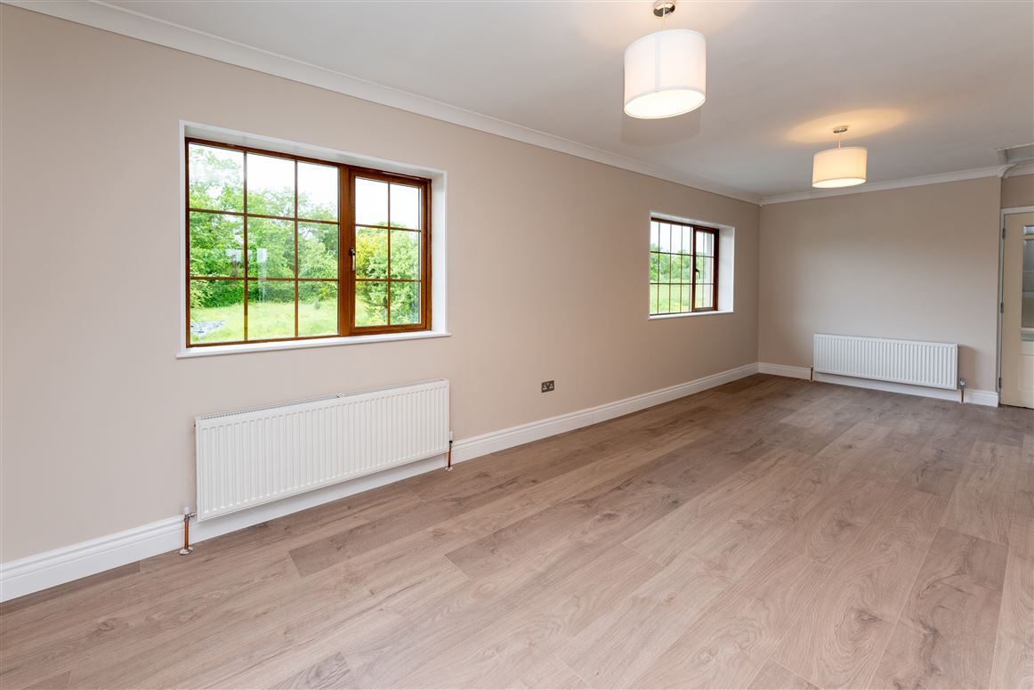 Roo West, Ardnacrusha, Clare