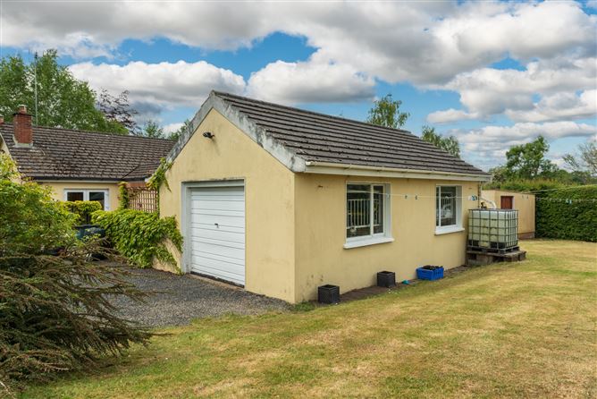 https://photos-a.propertyimages.ie/media/5/8/4/4932485/021a4d58-7860-47ab-9caf-4500dafc13cc_l.jpg