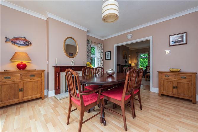 https://photos-a.propertyimages.ie/media/5/8/4/4932485/021a4d58-7860-47ab-9caf-4500dafc13cc_l.jpg
