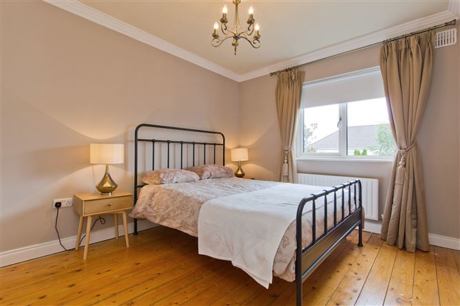 Photo 12 of 21 — 33 Wooddale Crescent, Ballycullen, Dublin 24