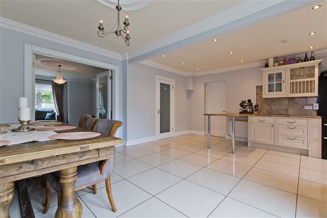 Photo 6 of 21 — 33 Wooddale Crescent, Ballycullen, Dublin 24