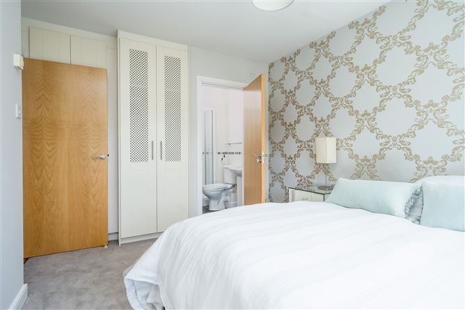7 Waterside Close, Malahide, County Dublin