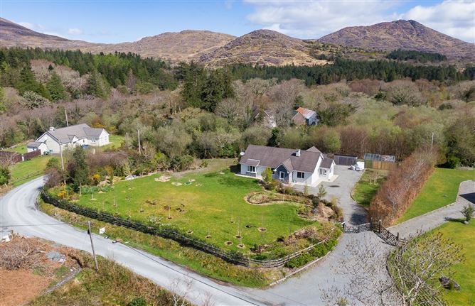 Lauragh Lower, Lauragh, Kenmare, Co. Kerry