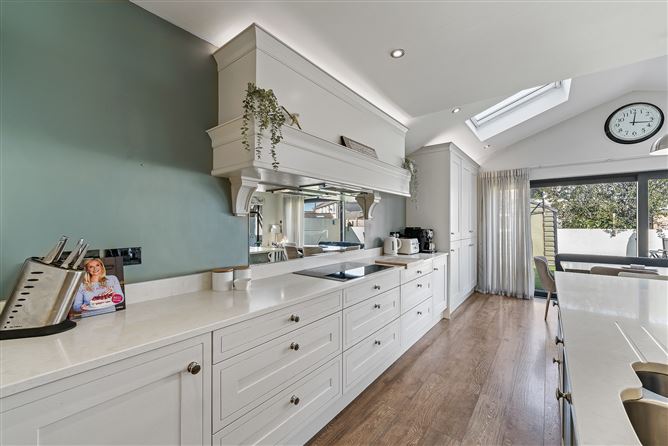 6 Glen Easton Drive, Leixlip, Kildare