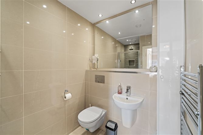 6 Glen Easton Drive, Leixlip, Kildare