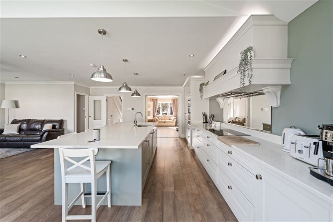 6 Glen Easton Drive, Leixlip, Kildare