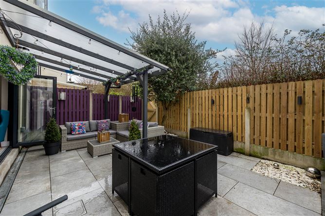 https://photos-a.propertyimages.ie/media/5/8/5/4895585/f7497a6a-1e6d-4d22-867d-e36881916486_l.jpg