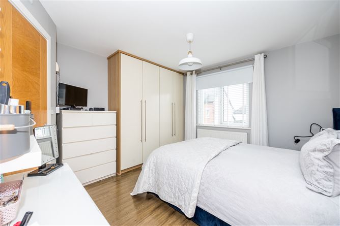 https://photos-a.propertyimages.ie/media/5/8/5/4895585/f7497a6a-1e6d-4d22-867d-e36881916486_l.jpg