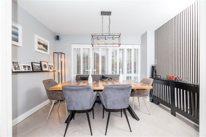 https://photos-a.propertyimages.ie/media/5/8/5/4895585/f7497a6a-1e6d-4d22-867d-e36881916486_l.jpg