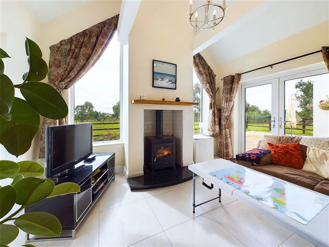 Monaveen, Woodlawn, Ballinasloe, County Galway