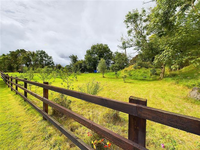 Monaveen, Woodlawn, Ballinasloe, County Galway