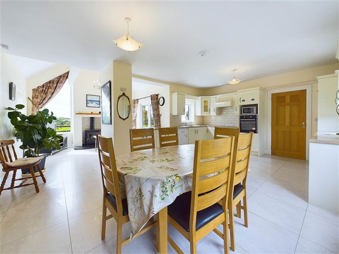 Monaveen, Woodlawn, Ballinasloe, County Galway