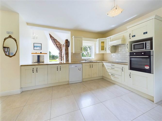 Monaveen, Woodlawn, Ballinasloe, County Galway