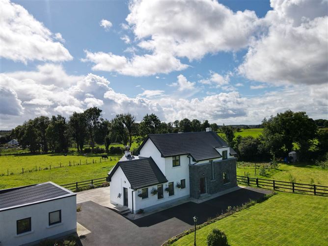 Monaveen, Woodlawn, Ballinasloe, County Galway