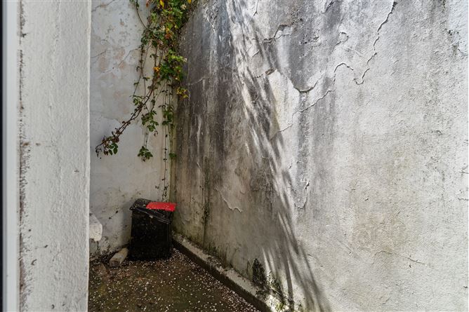 Photo 23 of 34 — 10 O'Connor Ville, Tower Street, Cork City