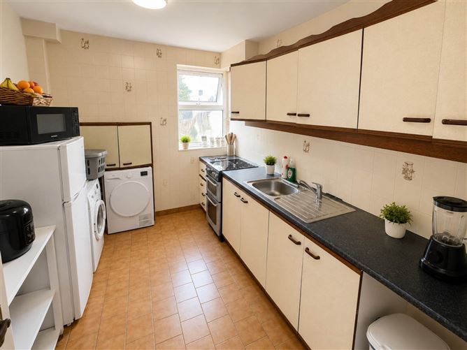 1a Kilkerrin Road, Glenamaddy, County Galway