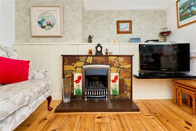 Photo 6 of 27 — 6 Quarry Road, Cabra, Dublin 7