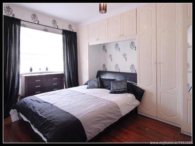 Photo 9 of 19 — 23 WOODLAWN VIEW, Santry,   Dublin 9