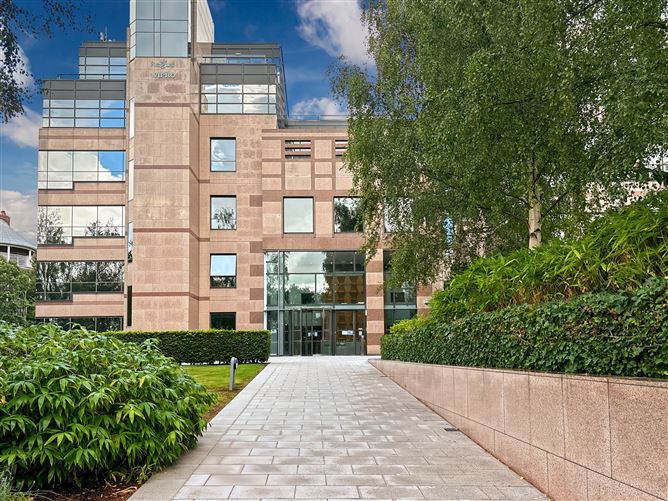 https://photos-a.propertyimages.ie/media/5/8/6/4599685/29df9852-8c19-491e-b119-68049630ee57_l.jpg