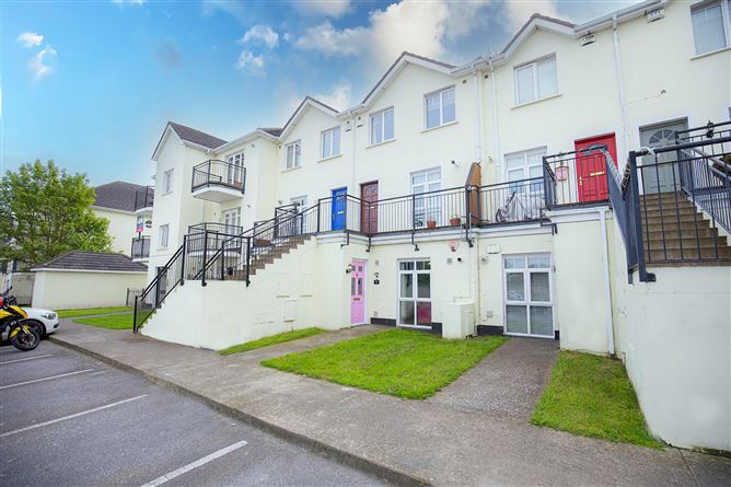 100 Holywell Park , Swords,   County Dublin