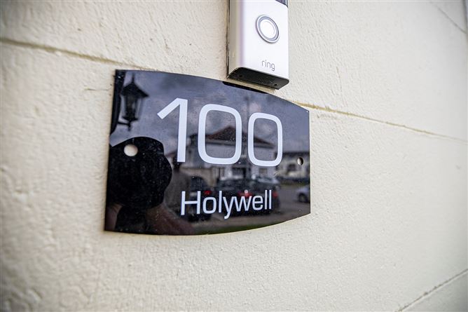 100 Holywell Park , Swords,   County Dublin