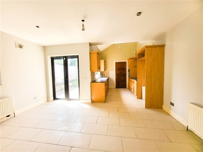 8 Ashthorn Avenue, Headford, Co. Galway