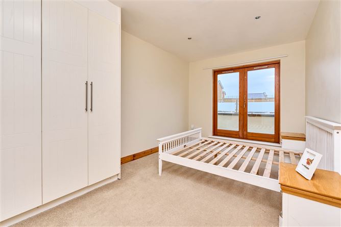 27 Fernleigh Grove, Carpenterstown, Castleknock, Dublin 15, County Dublin