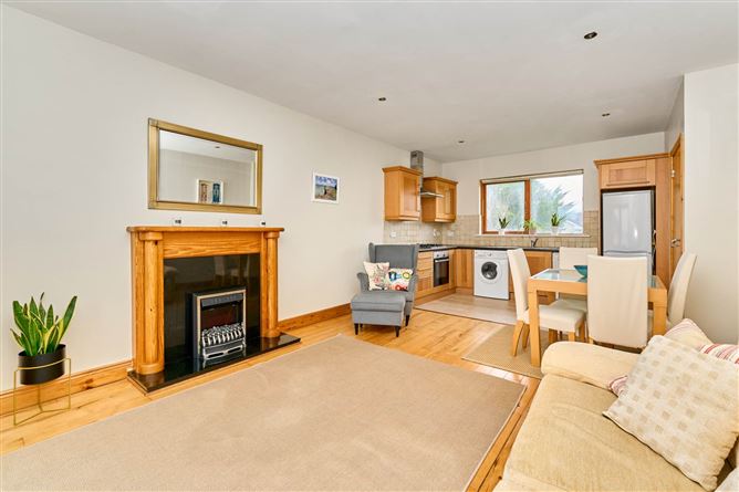 27 Fernleigh Grove, Carpenterstown, Castleknock, Dublin 15, County Dublin