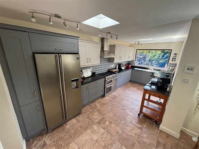 Photo 7 of 28 — 34 Ashleigh Gardens, Skehard Road, Blackrock, Cork City