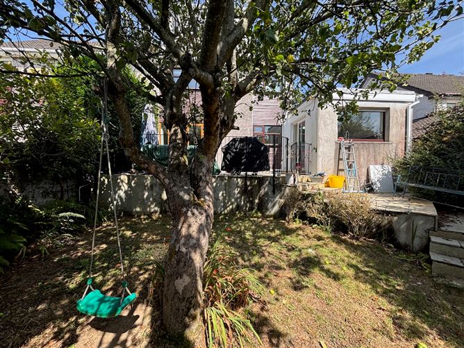 Photo 26 of 28 — 34 Ashleigh Gardens, Skehard Road, Blackrock, Cork City