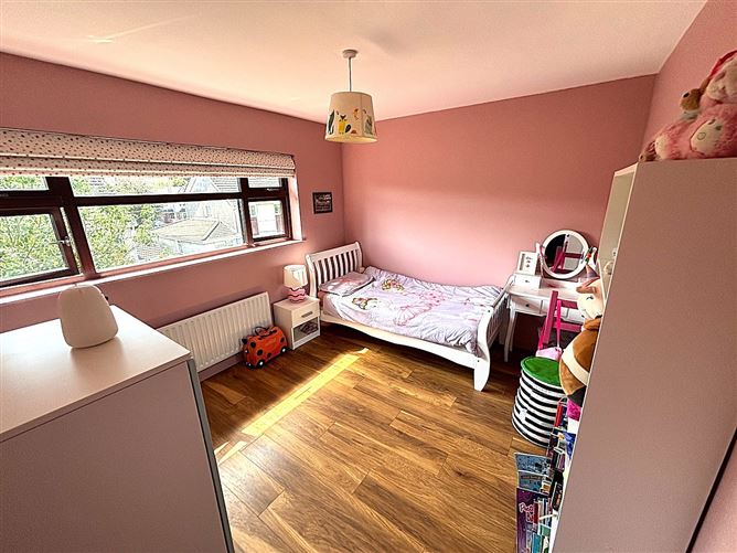 Photo 17 of 28 — 34 Ashleigh Gardens, Skehard Road, Blackrock, Cork City