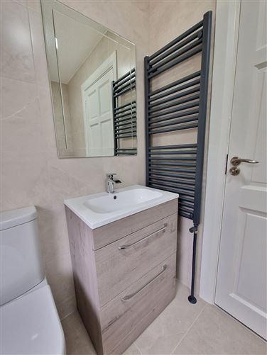 7 Pine Grove, Gort Road, Ennis, Co. Clare