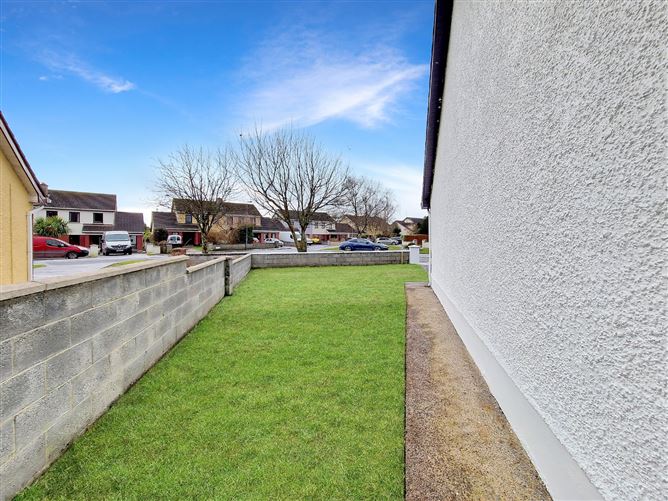 7 Pine Grove, Gort Road, Ennis, Co. Clare