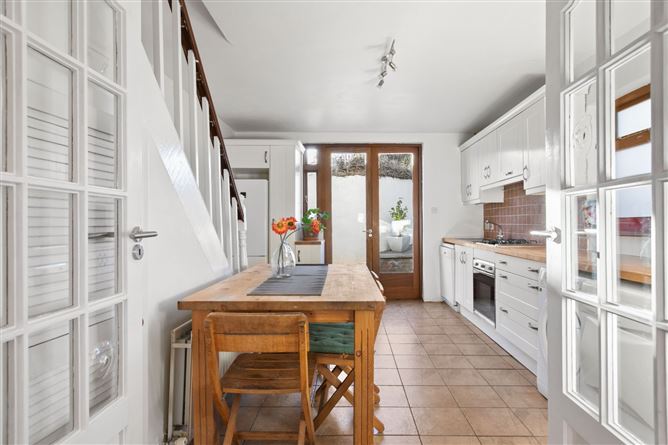 25 Hammond Street, Blackpitts, Dublin 8.
