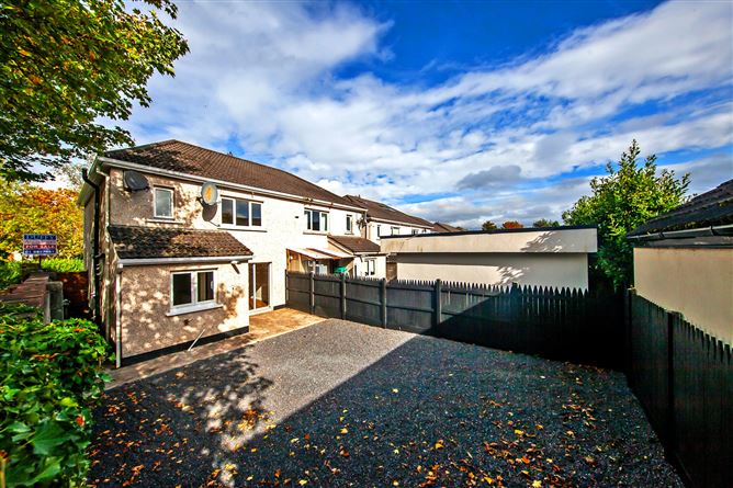 26 The Drive, Hunters Run, Clonee, Dublin 15