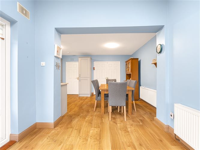 28 Parkhill Rise, Kilnamanagh,   Dublin 24