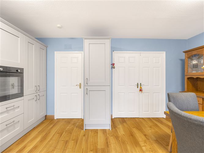 28 Parkhill Rise, Kilnamanagh,   Dublin 24