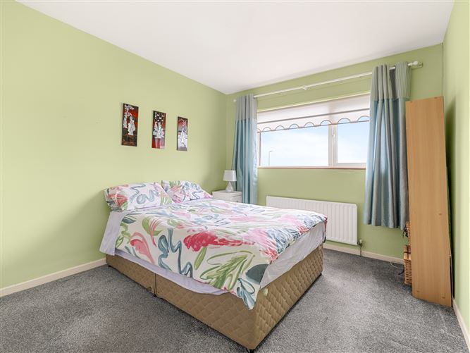 28 Parkhill Rise, Kilnamanagh,   Dublin 24