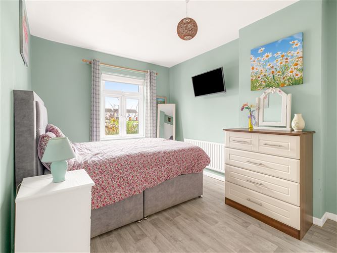 28 Parkhill Rise, Kilnamanagh,   Dublin 24