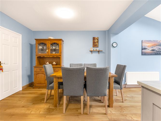 28 Parkhill Rise, Kilnamanagh,   Dublin 24