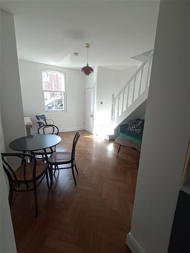 37 Eblana Villas, Dublin 2, Grand Canal Dk,   Dublin 2, D02ET88 